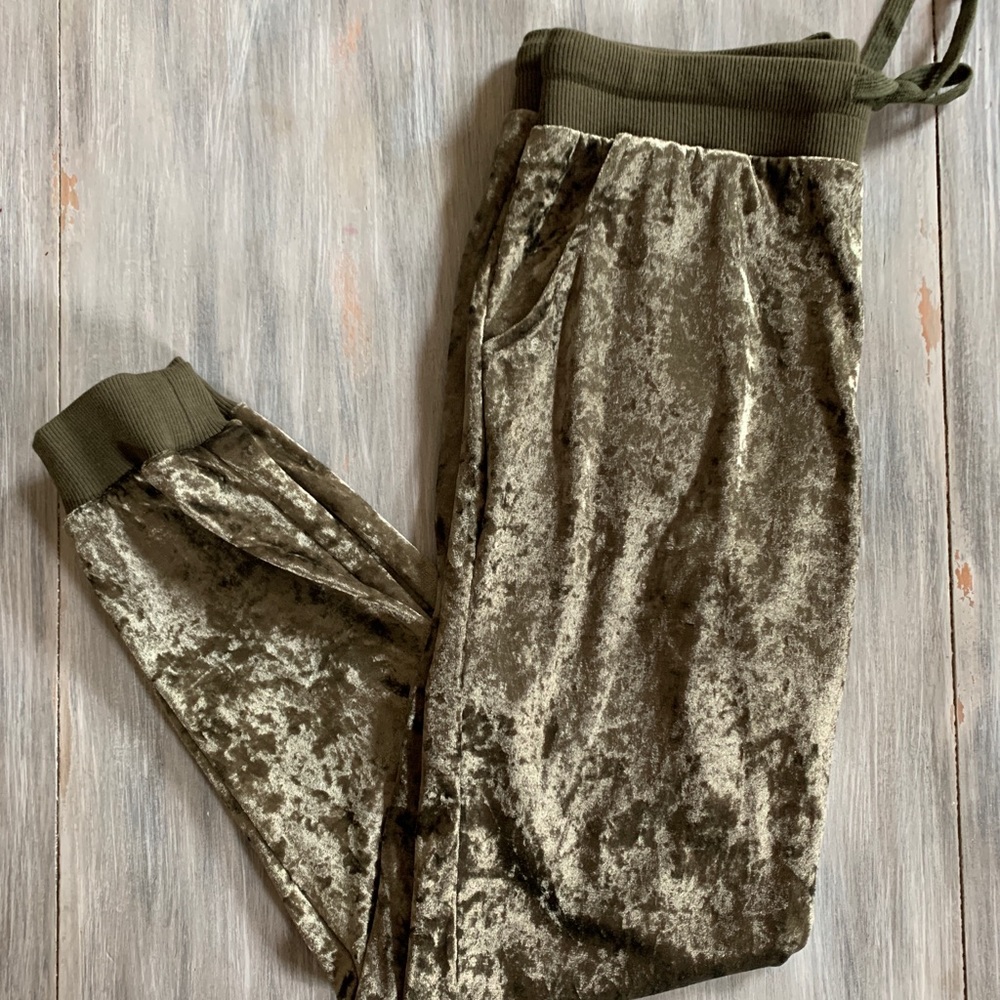 Velvet joggers
